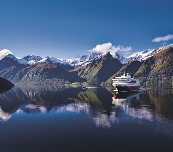 Hjorundfjord_Norway_HGR_141715_Photo_Fabrice_Milochau