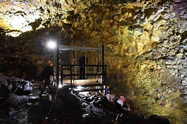 Inside the Volcano, IJsland (Foto Jaap van Splunter)