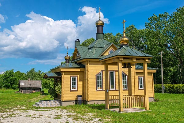 Orthodoxe kerk in Varnja